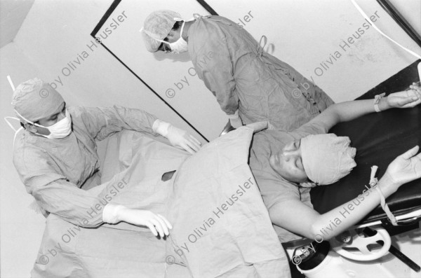 Image of sheet 19940620 photo 26: Tubal sterilization, the 29-year-old woman
has already given birth 11 times. Estelí, 1994