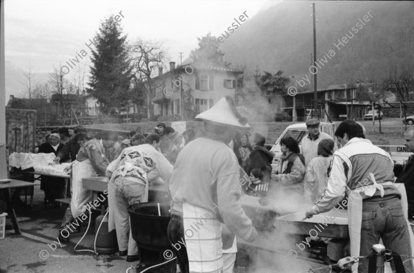 Image of sheet 19950020 photo 23: frtsg. 950010 Carnevale in Gordevio vor dem Unione. mit Carla Zanoli. und Hansruedi.