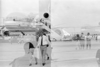 Image of sheet 19950070 photo 1: Flughafen Curacao Doppelbelichtungen Flugzeug der KLM und Leute etc,