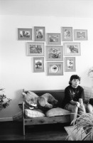 Image of sheet 19950100 photo 6: abgerodetes Land für Viehwirtschaft. Meine Photographien Fotos eingerahmt in der Stube hängend. Davor sitzt eine nicaraguanische Fremdarbeiterin auf Sofa. Auf Arbeitssuche. Denkmal in Innenstadt. bei Postbüro. San José. Ursula Hauser während Vortrag mit Johannes Raichmayr (re)
Johannes Malick Matthias Reichmayr (* 8. März 1947) lebt in Wien und arbeitet als Psychoanalytiker, Psychologe und Wissenschaftshistoriker. 
Universität San Pedro. Costa Rica 1995
