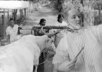 Image of sheet 19950250 photo 6: Doppelbelichtung Nicaragua und Schweiz Frauen bei der Arbeit und beim schminken in einem besetzten Haus an de Goldküste Art √
women in Nicaragua and Switzerland doble exposure
© 1995, OLIVIA HEUSSLER / Linda Herzog www.clic.li
Exhibition: Ateliers Ouverts, Mulhouse 2018