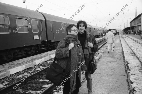 Image of sheet 19950450 photo 31: Roth und Iren Stehli auf Bahntrassee Bahnhof mit Armeeangehörige Spisska Nova Ves