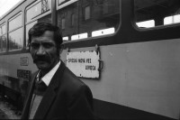 Image of sheet 19950470 photo 36: Bahnhof  Roma raucht Portrait