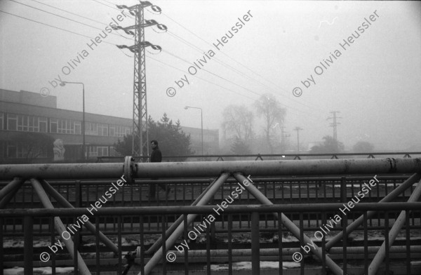 Image of sheet 19950470 photo 9: gemischt Personen Minkoff Ohlesen tanzen  König Pfaff Kia Motors Bahnhof  Roma raucht Portrait