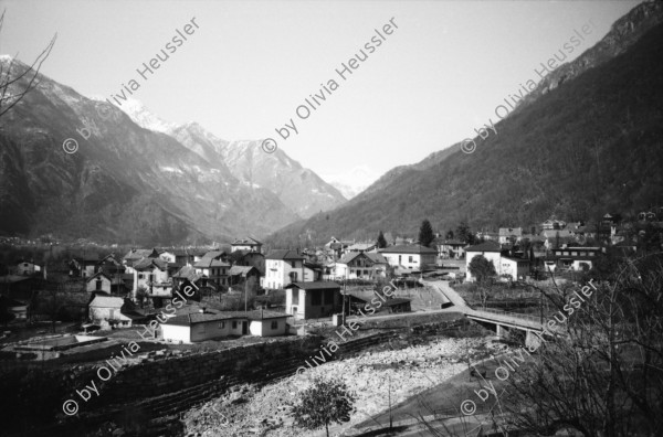 Image of sheet 19960220 photo 0: Gordevio Valle Maggia Ansicht