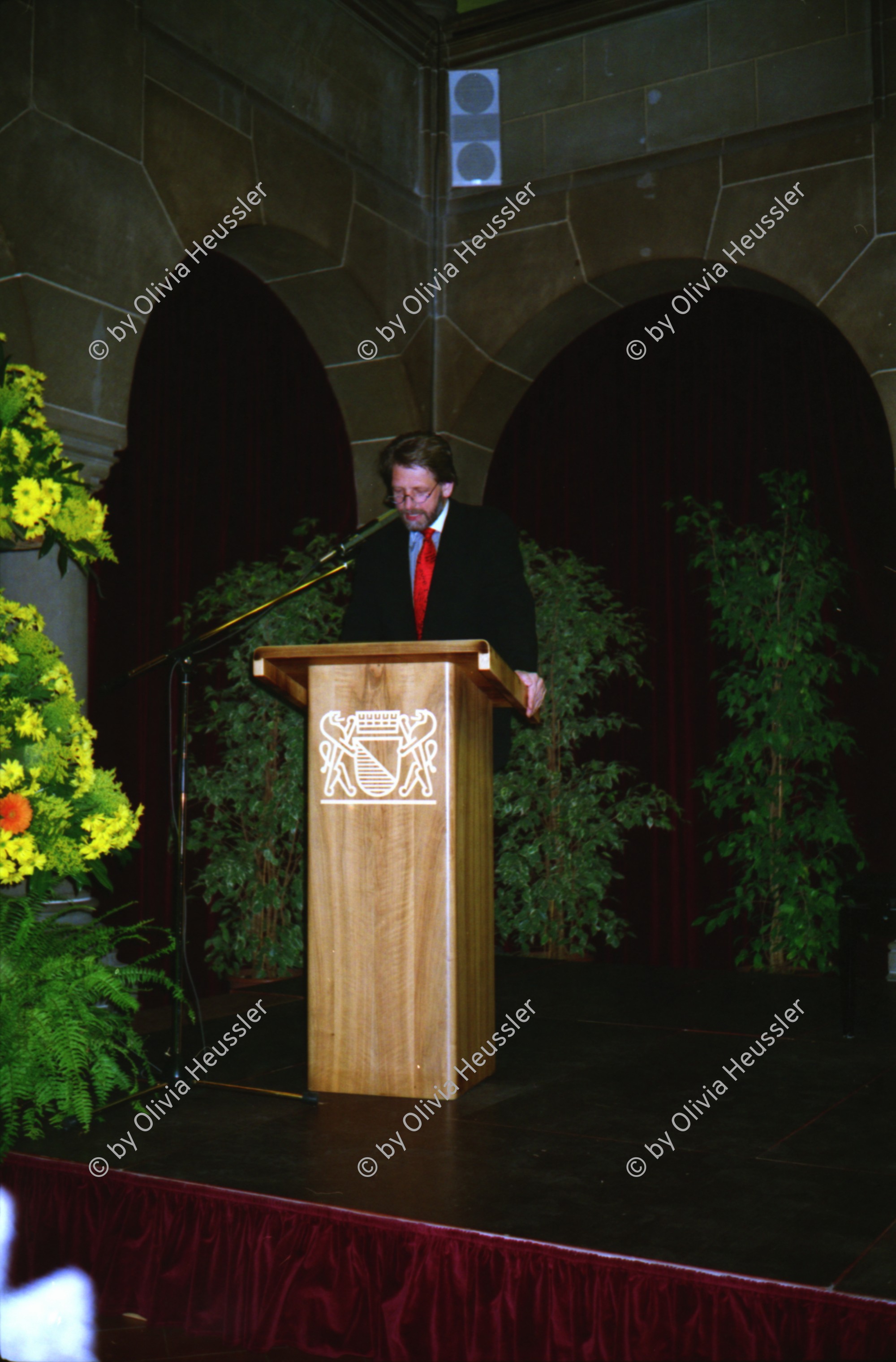 Image of sheet 19960240 photo 24: Eröffnung 11.03.96 Ausstellung Alis Guggenheim 1896-1996 im Stadthaus mit Maja Wicki Janine Osborne (Gesang) Josef Estermann  Stadtpräsident Zürich