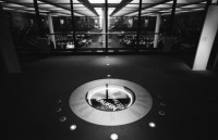 Image of sheet 19960290 photo 10: Figur Skulptur Alis Guggenheim Inv. Nr. 53
Betrieb in der Börse Zürich 1996 schweiz

View from the visitors' gallery on the rings in the former Zurich stock exchange

Per chi suona la sirena;  una giornata di lavoro in Svizzera EDIZIONI CASAGRANDE

Jour ouvrable: Une journée dans le monde du travail en Suisse EDITIONS D’EN BAS

Schichtwechsel: Ein Tag in der Arbeitswelt der Schweiz
ROTPUNKTVERLAG
