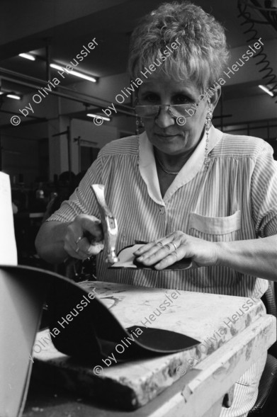 Image of sheet 19960360 photo 16: Frauen Handarbeit  bei Bally
Schuhfabrik Bally in Stabio, Ticino Tessin Schweiz. 20.05.96  1996 Shoes factory south Switzerland business manufactor √ women woman work working 

Schuhfabrik Bally Stabio Kanton Tessin Svizzera
Canton Ticino Switzerland 1996
woman work shoes shoefabric
AEHMO