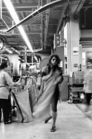 Image of sheet 19960490 photo 14: 02.40 Uhr. In der Spedition arbeiten vorallem Frauen. Druckereizentrum ' Der Bund ' bei Bern. Schweiz. 05.96 1996 √ work woman Schichtwechsel Rotpunktverlag Arbeit Frau Switzerland 

Out of:
Schichtwechsel, Rotpunktverlag S.87
Jour ouvrable , Edition d'en bas
Per chi suona la sirena, Editione Casagrande
SMUV UNIA
19960490 14
Im Bestand der Fotostiftung Schweiz 18 x 24 cm Baryt 2006.31.069
aus «WOZ- BLICKE» B.635