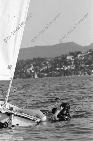 Image of sheet 19960630 photo 20: Segeln Segelboot Laser auf dem Zürichsee Zürich 1996
Während dem ASVZ- Junioren ZSC-Laser- Training auf dem Zürcher See. Schweiz 07.96 Zürich 1996 √ Schweiz Switzerland swiss sailing sailor on the lake Zurich sports yachting