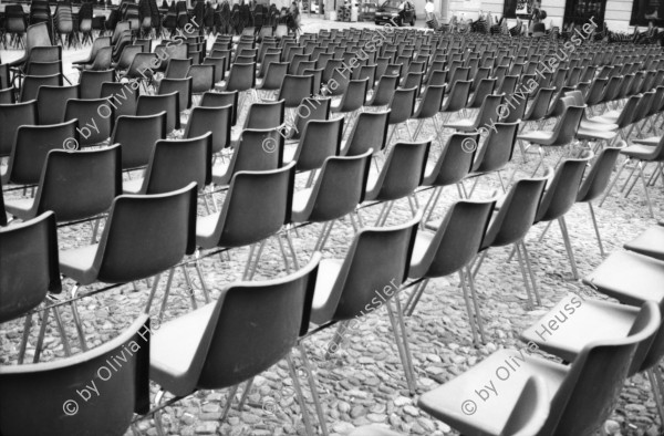 Image of sheet 19960720 photo 28: Die Bestuhlung des Filmfestival Locarno auf der Piazza 1996 √ Tessin Ticino Film Pellicula Festival chairs Kanton Switzerland Suisse Svizzera