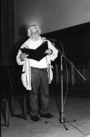 Image of sheet 19960830 photo 3: Musikalische Meditation SF DRS mit Ernesto Cardenal Jesuiten Priester und Poet aus Nicaragua über 'Das Lied von der Erde' von Gustav Mahler Fassung von Arnold Schönberg Endrik Wottrich Tenor, Nadja Michael, Mezzosopran Dirigent: Armin Brunner. Grossmünster Zürich Jessica Früh spricht Text auf Deutsch Zürich 1996

Reverend Father Ernesto Cardenal Martínez (born January 20, 1925) is a Nicaraguan Catholic priest, poet and politician. He is a famous liberation theologian and the founder of a primitivist art community, where he lived for more than ten years (1965–1977). A member of the Nicaraguan Sandinistas, a party he has since left, he was Nicaragua's minister of culture from 1979 to 1987