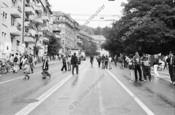 Image of sheet 19970103 photo 26: Sperrung Rosengartenstrasse, Zürich 1997.