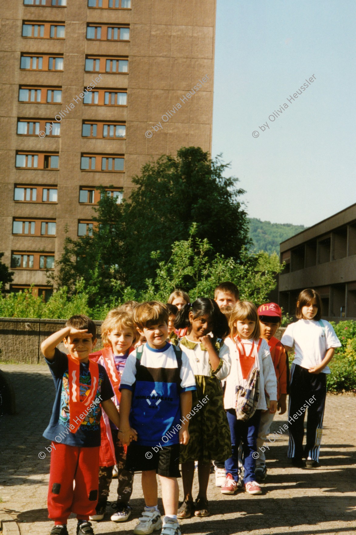 Image of sheet 19980200 photo 36: Hardau Kinder Gruppe Zürich 05.98  Zürich, Schweiz Switzerland Europe 
© 1998, Olivia Heussler √
children Gruppenbild Kindergarten