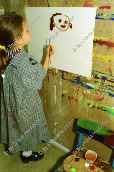 Image of sheet 19980220 photo 31: Kinderhaus Stromboli Kinder Gruppe Amt für Soziokultur Zürich 05.98 Zürich, Kreis fünf 5 Zollstrasse Schweiz Switzerland Europe
© 1998, Olivia Heussler