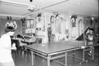 Image of sheet 19980310 photo 33: Zentrum Hardau Mittagstisch Töggeli Kasten Tischfussball Ping Pong
Lunch for students