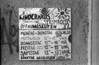Image of sheet 19980340 photo 15: Kinderhaus Stromboli Zollstrasse Malen Claudia Hobi Zähneputzen Zürich 1998