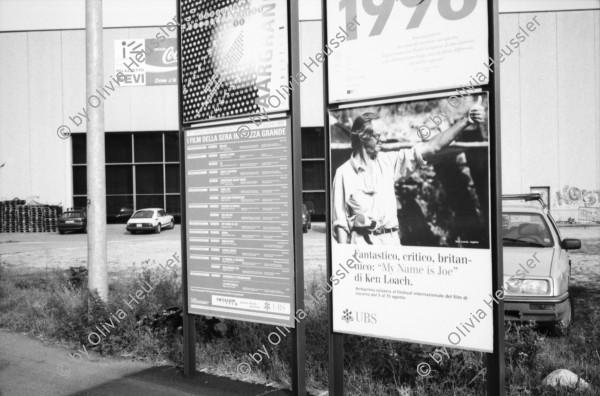 Image of sheet 19980390 photo 31: Locarno Filmfestival UBS Plakat Ken Loach Piazza Nacht Tessin