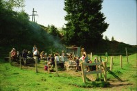Image of sheet 19990110 photo 15: Dampflok in Kaltbad Raoul und Alis mit Chudi Schweizer Familien Rastplatz Feuerstelle