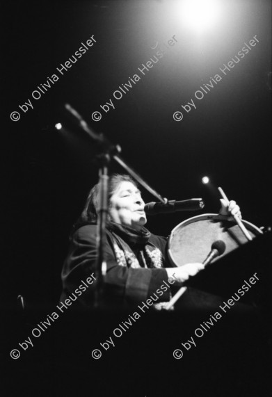 Image of sheet 19990130 photo 27: Konzert Mercedes Sosa im Volkshaus