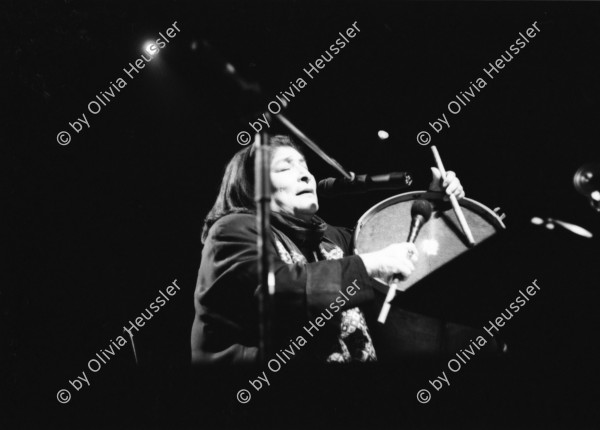 Image of sheet 19990130 photo 30: Konzert Mercedes Sosa im Volkshaus