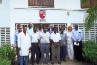 Image of sheet 19991207 photo 551: Klinik Moi Dar es Salaam East Africa Ost Afrika Tansania 1999
Gruppenbild Group picture with Swiss Dr. Uma Grob (2.nd from right)
health project √

© 1999, OLIVIA HEUSSLER / www.clic.li