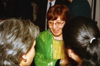 Image of sheet 20010040 photo 25: Dr. Sima Samar erhält den Paul-Grüninger-Preis in der Höhe von 50 000 Franken für ihren Einsatz zugunsten des Rechts auf Gesundheit und Bildung von Frauen und Mädchen in Afghanistan www.shuhada.org.af sowie für ihr Engagement zugunsten von Flüchtlingen in Pakistan. Die Schwester von Paul Grüninger; Ruth Roduner-Grüninger (28.10.1921-29.12.2021), Paul Rechsteiner Die Laudatio hält Arnold Hottinger, Journalist und ehemaliger NZZ-Korrespondent für den arabischen Raum.
Das afghanische Frauenministerium (engl.: Islamic Republic of Afghanistan: Ministry of Women's Affairs) ist ein nach dem Sturz der Taliban in Afghanistan geschaffenes Ministerium. Ihm obliegt die Stärkung der Rechte der Frauen in Afghanistan.