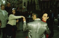 Image of sheet 20020030 photo 28: Kreuzfahrt Costa Ramblas Barcelona Spanien Schiff Che Guevara Palmen Kunst Gabrielle Attinger Alis Heussler Recycling Tanks Container Strassenwischer