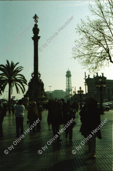 Image of sheet 20020030 photo 4: Kreuzfahrt Costa Ramblas Barcelona Spanien Schiff Che Guevara Palmen Kunst Gabrielle Attinger Alis Heussler Recycling Tanks Container Strassenwischer