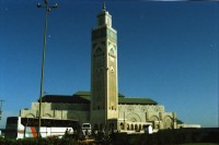 Image of sheet 20020060 photo 10: Wasserträger traditionell 
König Hassan Moschee Alis 
Taubenschwarm