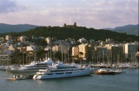 Image of sheet 20020080 photo 20: Personal Bedienung  Köche auf dem Kreuzfahrtschiff der Costa Viktoria
Alis Heussler Ferien Schifffahrt kreuzfahrt Hafen von Mallorca Touristen Pasagiere