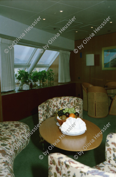 Image of sheet 20020090 photo 23: Köche und Servierpersonal Personal Bedienung auf dem Kreuzfahrtschiff der Costa Viktoria
Küchenpersonal Küche Ferien Schifffahrt kreuzfahrt Parmesan Eifelturm Buffet Kabine
Teller Gäste Dekoration