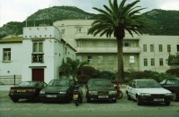 Image of sheet 20020110 photo 4: Affen Meriel und ihre Mutter mit Affen Flughafen Alis und Olivia Heussler
Die Halbinsel Gibraltar Touristen 
Ferien Schifffahrt kreuzfahrt