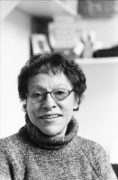 Image of sheet 20020140 photo 4: Die Schweizer Schriftstellerin Anne Cuneo in ihrer Wohnung in Zürich 2002
Anne Cuneo (* 6. September 1936 in Paris) ist eine Schweizer Schriftstellerin und Regisseurin. Sie lebt heute in Zürich.
