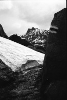 Image of sheet 20020460 photo 20: Gotthard Saumpfad Hospiz Verkehrstafeln Kanton Tessin markierung Tremola Pflasterstein Motorrad Kiosk See mit Denkmal Restaurant Holztor auf Wanderweg