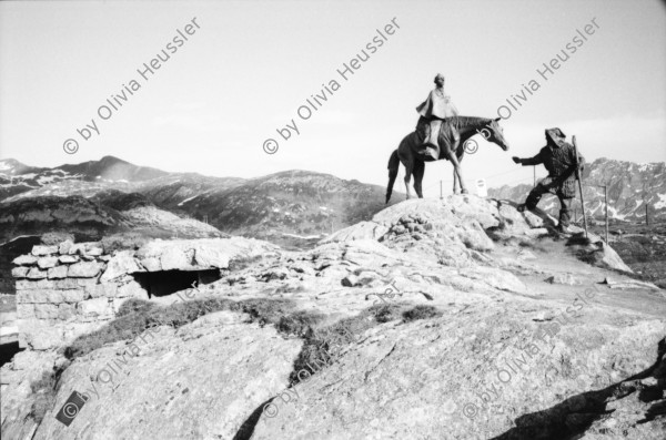 Image of sheet 20020480 photo 16: Gotthard Passhöhe Monument General Alexander Wassiljewitsch Suworow (1729–1800); 
Am 24. September 1799 eroberte er den St.-Gotthard-Pass von den Franzosen.  auf Pferd Denkmal Hospiz Cervelatstand Bratwurst