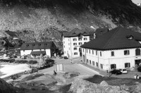 Image of sheet 20020480 photo 22: Gotthard Passhöhe Monument General Alexander Wassiljewitsch Suworow (1729–1800); 
Am 24. September 1799 eroberte er den St.-Gotthard-Pass von den Franzosen.  auf Pferd Denkmal Hospiz Cervelatstand Bratwurst