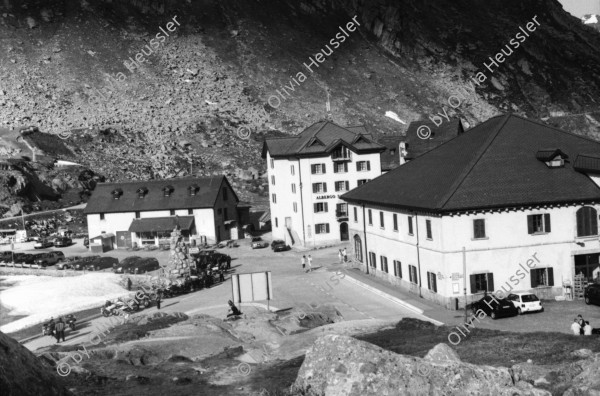 Image of sheet 20020480 photo 22: Gotthard Passhöhe Monument General Alexander Wassiljewitsch Suworow (1729–1800); 
Am 24. September 1799 eroberte er den St.-Gotthard-Pass von den Franzosen.  auf Pferd Denkmal Hospiz Cervelatstand Bratwurst