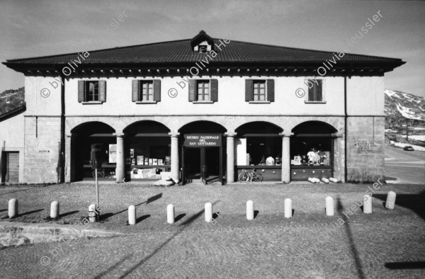 Image of sheet 20020490 photo 27: Museo nazionale Gotthard Hospiz Militärmuseum Stausee Gotthardpass Belüftung Rentner in Camper