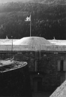 Image of sheet 20020670 photo 26: militärische Festung Airolo auf dem Dach weht die Schweizer Fahne Flagge
Im Museo Forte Airolo lagern alte Munition
Schweiz, Switzerland, Svizzera, Kanton Tessin, Ticino, Europe Militär Military Army Via Gottardo
2002 √

© 2002, OLIVIA HEUSSLER / www.clic.li
