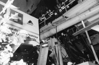 Image of sheet 20020710 photo 1: Bauwirtschaft Tunnelbau Neat Gotthard Basistunnel
Auf der Baustelle in Bodio hat am 7.11.02 die erste Tunnelbohrmaschine die Vortriebsarbeit aufgenommen. Sie hat 15 km Fels bis Faido vor sich.
Segnung der TBM Tunnelbohrmaschiene in der Neat Bahntunnel im Beisein
Regierungsrat Marco Borradori re 19,33-34 und Peter Zbinden 22-25 Vorsitzender der Geschäftsleitung AlpTransit Gotthard AG Einweihung der TBM beim Südportal in Bodio
santa Barbara Heilige Schutzgöttin der Tunnelarbeiter 23-24
arbeiter der Firma herrenknecht an der TBM