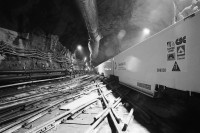 Image of sheet 20020920 photo 30: Neat Bahntunnel Gotthardbasistunnel Baustelle Suedportal AlpTransit Gotthard AG Südportal in Bodio 

Stollenbahn an der Kreuzung von der Weströhre und Umgehungsstollen. 

aus: Gotthard, das Hindernis verbindet. 
Kanton Tessin, Ticino, Schweiz Svizzera, Switzerland
2002 √