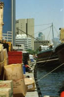 Image of sheet 20030010 photo 36: Ansichten aus Deriah Dubai Schiffspasagiere Schiffahrt Arbeiter ArbeitnehmerInnen überqueren das Meer auf Transport Passagierschiffen