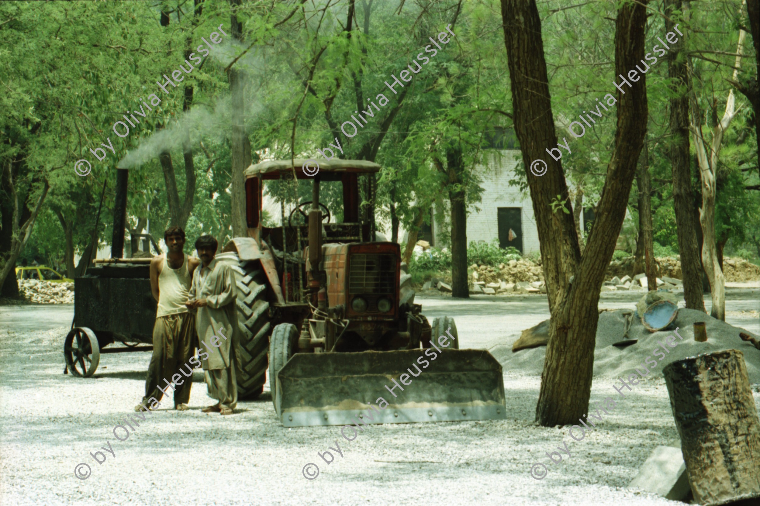 Image of sheet 20030150 photo 36: Streetworkers. Worker. Work. Stone Street construction Arbeiter Männer