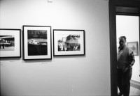Image of sheet 20040050 photo 32: Il lungo addio /Der lange Abschied Fotoausstellung im Stadthaus Zürich von Dieter Bachmann
Ich begleite die Frauen der Familie Saya ins Stadhaus Innenhof Patio Salim Nafissa zu Hause beim Hausaufgaben machen in Wollishofen