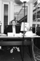 Image of sheet 20040090 photo 36: Portrait Dirk Schütz Chefredaktor Cash Ringier im Gespräch mit Bettina Büsser für den Klartext Personen Journalismus Printmedien