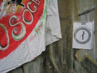 Image of sheet 20050730 photo 26: Banner no piss urine Shanty Town Zürich Aktion für Wohnraum an der Sihl. Installation Besetzung Occupation Squat housing live youth protest leck of creative camp occupied action creativity Schweiz swiss
Alternative scene Art action

student Switzerland 

© 2005, OLIVIA HEUSSLER / www.clic.li