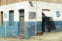 Image of sheet 20051130 photo 535: Valparaiso 
Paziifikküste cost pacific sea Meer Küste Coast Wasser Häuser Haus habitants Holzhäuser haeuser wood Menschen mural Wandbild Kunst Strasse 29.12.2005 America latina Latin America Latein Amerika Suedamerika Südamerika Amerika