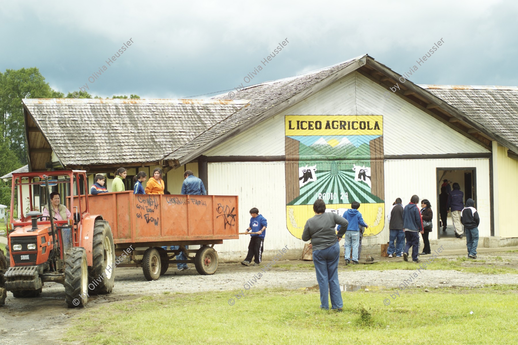 Image of sheet 20051204 photo 40: Liceo Agricola El Llolly Paillaco, Chile 2005.
Internatschule fuer Landwirtschaft