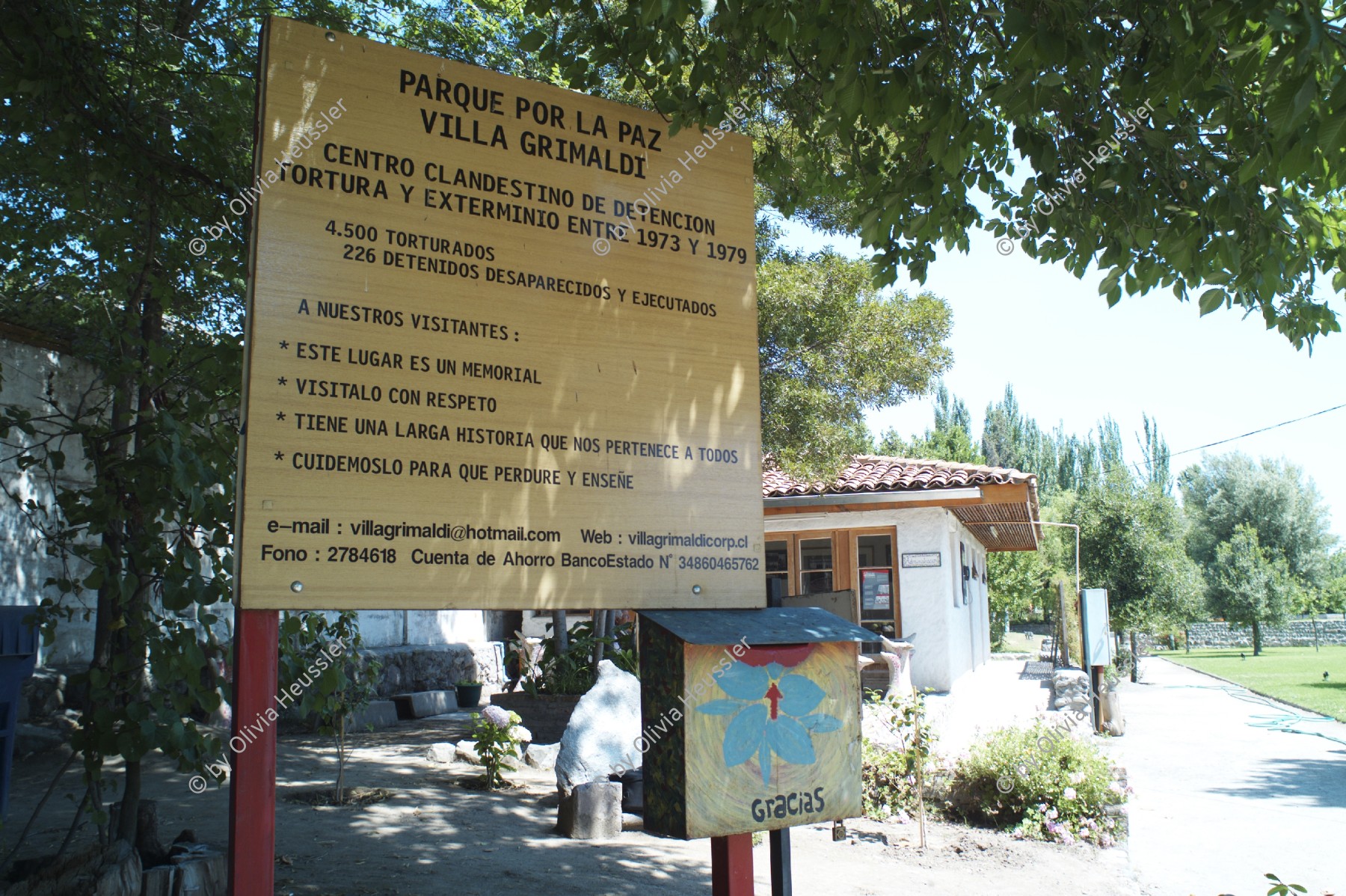 Image of sheet 20051209 photo 331: Die Villa Grimaldi war ein Gelände in Santiago de Chile, auf dem 1975 bis 1988 Oppositionelle der Pinochet-Diktatur gefoltert wurden. Mindestens 4.500 Menschen wurden dort gefoltert und 226 davon umgebracht. Heute befindet sich auf dem Gelände der sogenannte „Park für den Frieden“ (Parque por la Paz Villa Grimaldi), der als Gedenkstätte fungiert.

Villa Grimaldi is considered the most important of DINA’s (Dirección de Inteligencia Nacional, the Chilean secret police) many complexes that were used for the interrogation and torture of political prisoners during the governance of Augusto Pinochet.